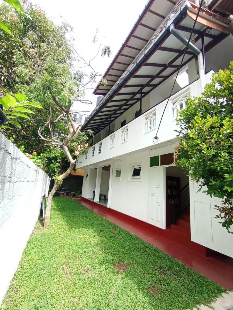 Sihara Rooms & Hostel Matara Eksteriør bilde